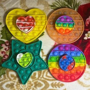 8 pop it toys